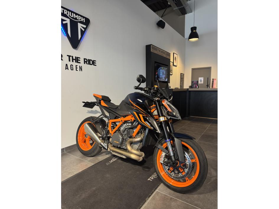 KTM 1290 SUPER DUKE R EVO POUR 212 €/ MOIS TRIUMPH AGEN