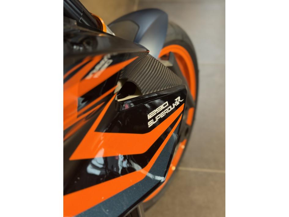 KTM 1290 SUPER DUKE R EVO POUR 212 €/ MOIS TRIUMPH AGEN