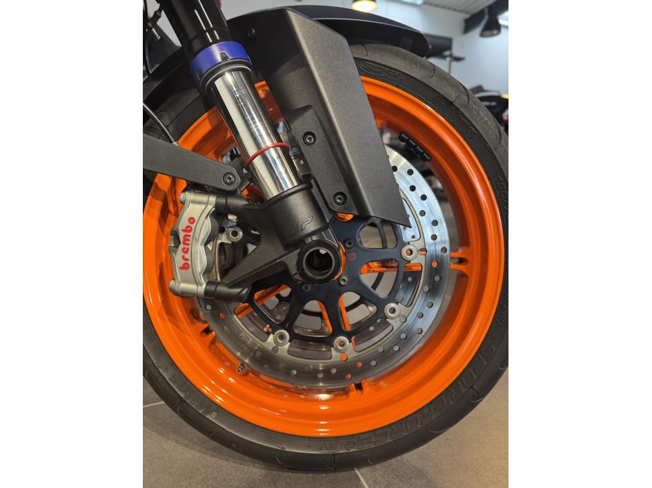 KTM 1290 SUPER DUKE R EVO POUR 212 €/ MOIS TRIUMPH AGEN