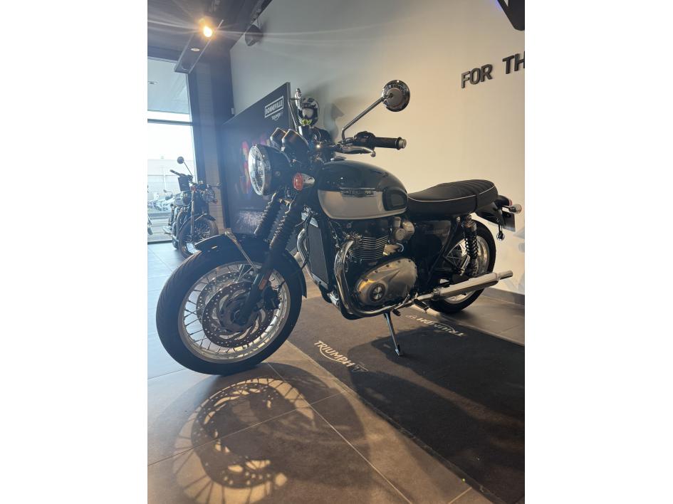 Triumph Bonneville  T120 pour 231€/mois chez Triumph Agen 