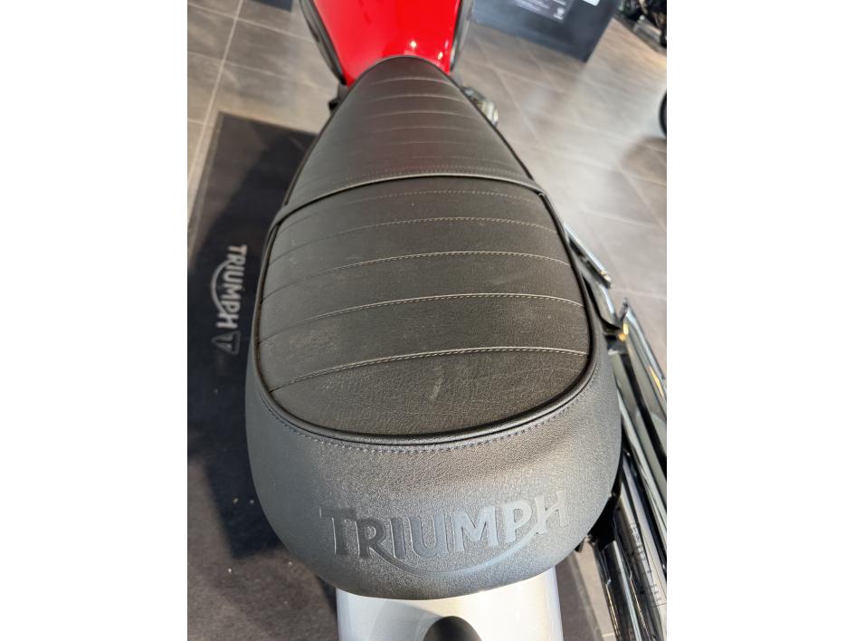 TRIUMPH SCRAMBLER 900