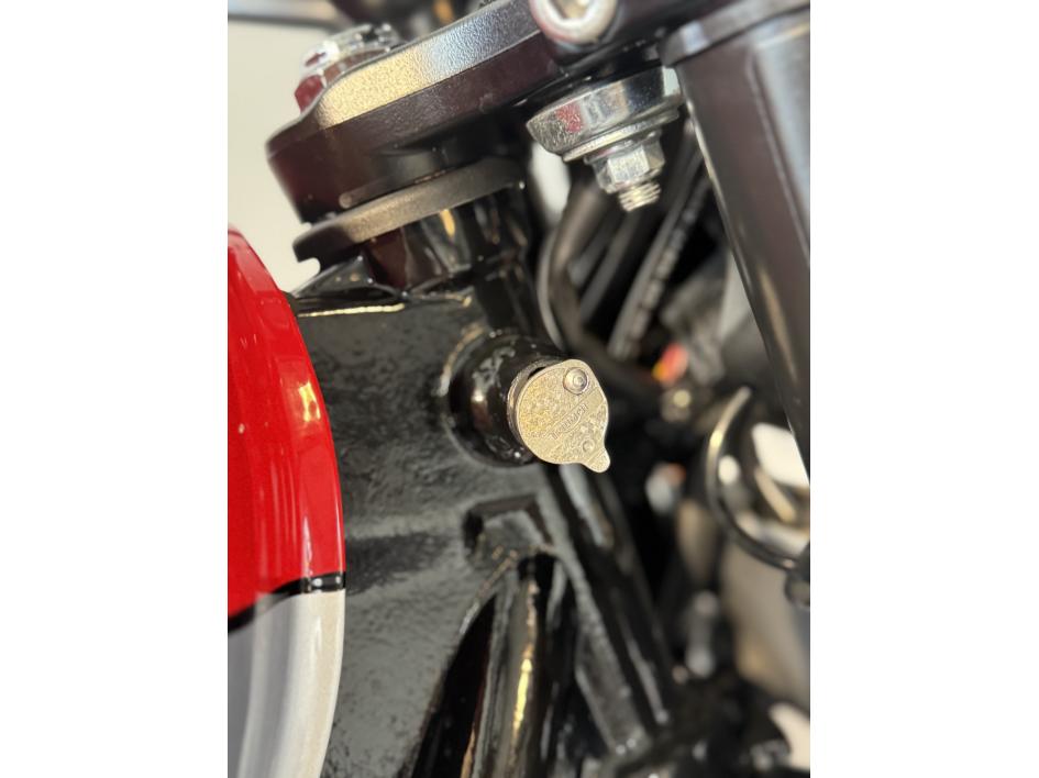 TRIUMPH SCRAMBLER 900