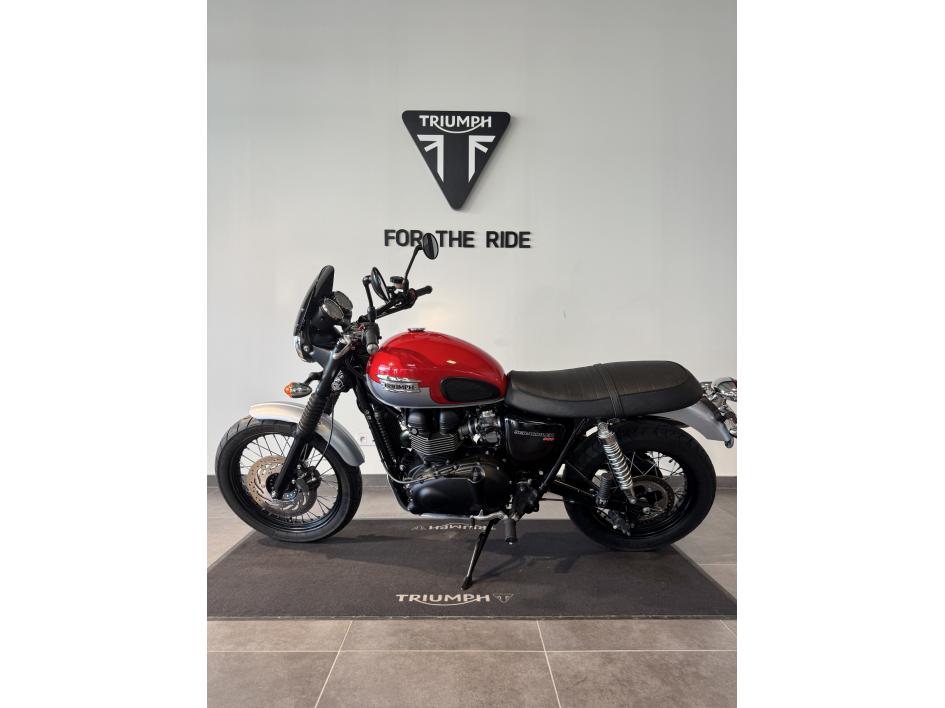TRIUMPH SCRAMBLER 900
