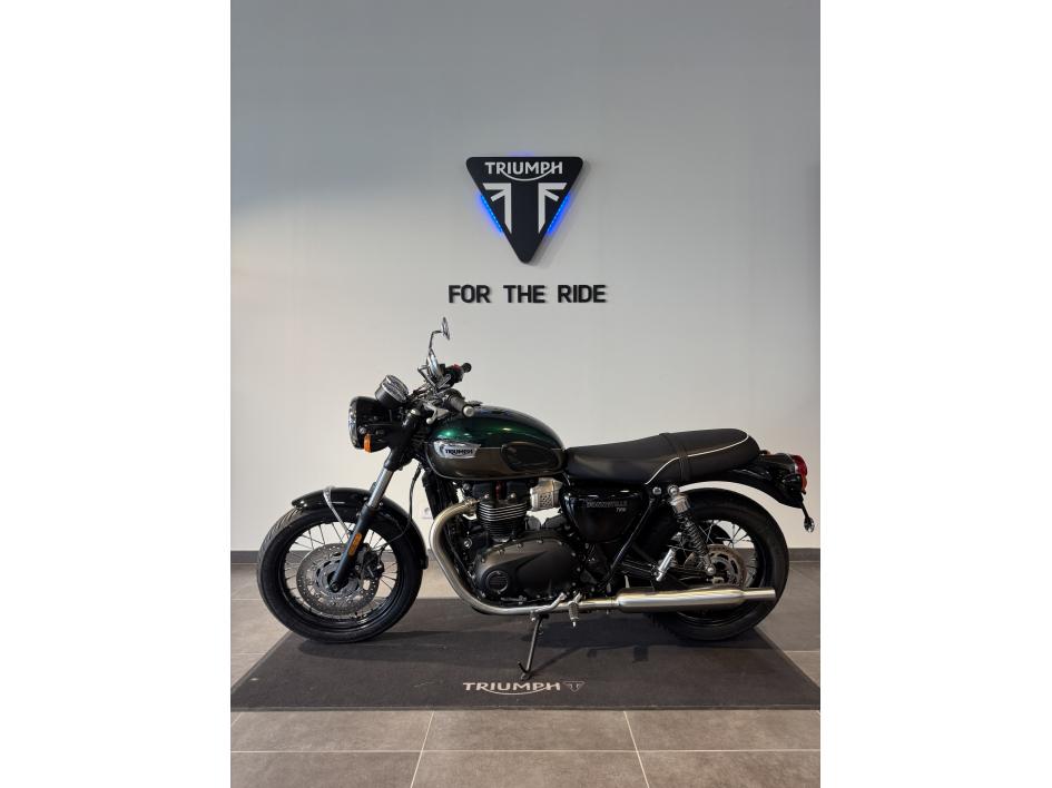 TRIUMPH BONNEVILLE T100 900 pour 207€ mois chez Triumph Agen