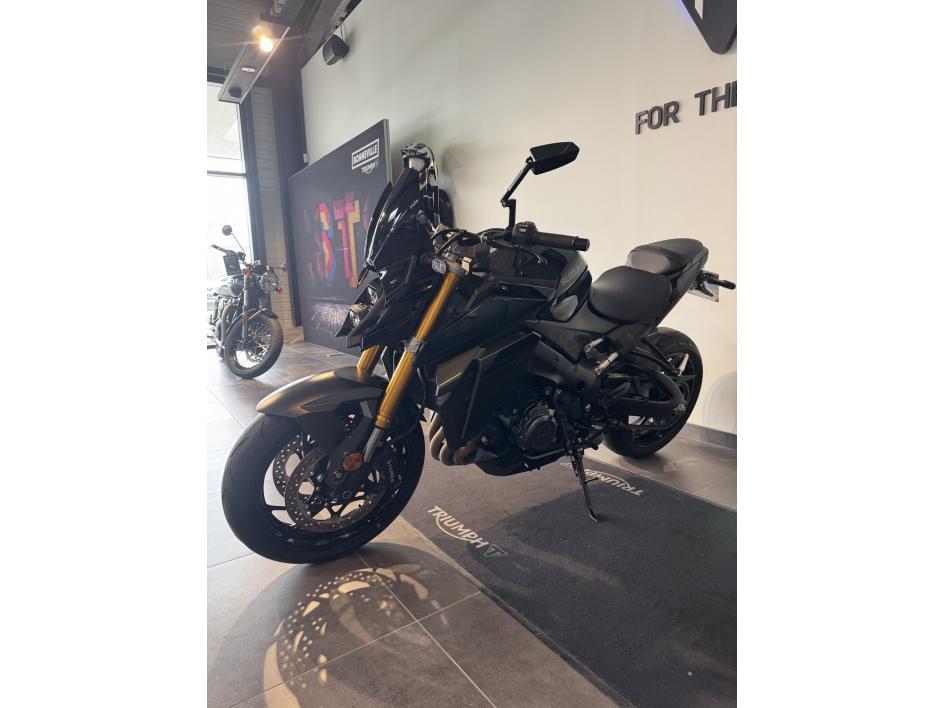 SUZUKI GSX-S 1000 ABS pour 160 €/ mois chez Triumph Agen 