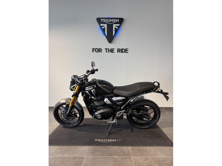 TRIUMPH SPEED 400 NEUVE  POUR 113 € MOIS CHEZ TRIUMPH 47 AGEN