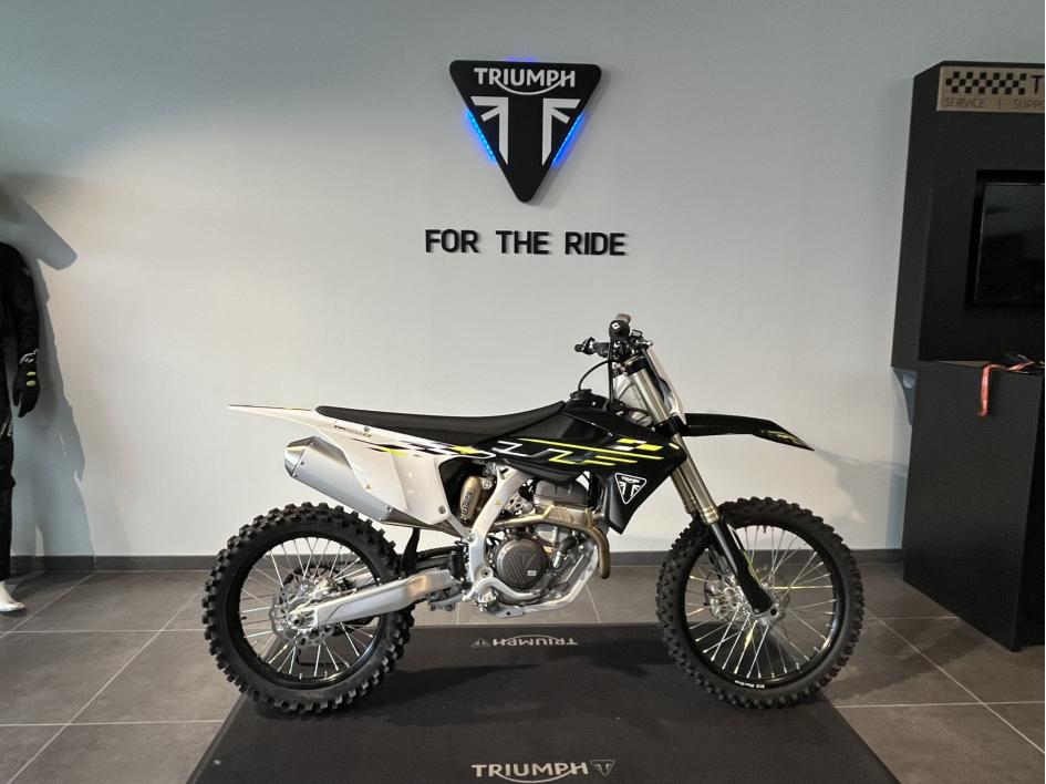 TRIUMPH TF 250-X NEUVE 2026 POUR  180€ MOIS CHEZ TRIUMPH 47 