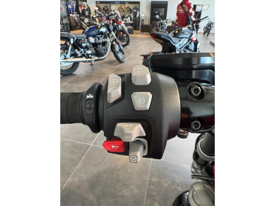 TRIUMPH ROCKET 3 GT pour 350€ /mois Triumph Agen