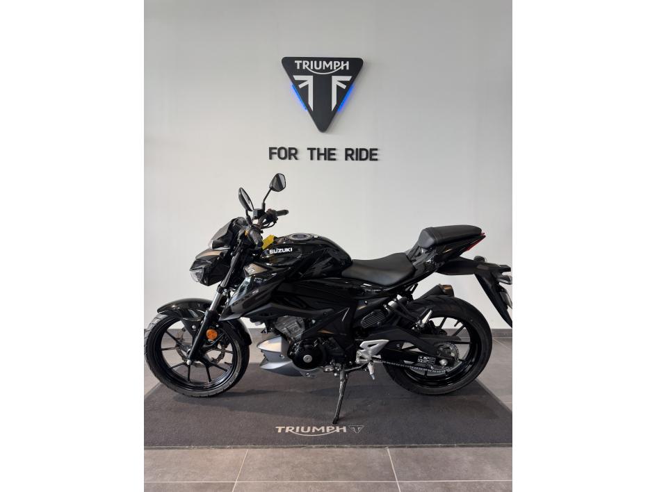 SUZUKI gsx-s 125 pour 95€/ mois sans apport chez Triumph Agen