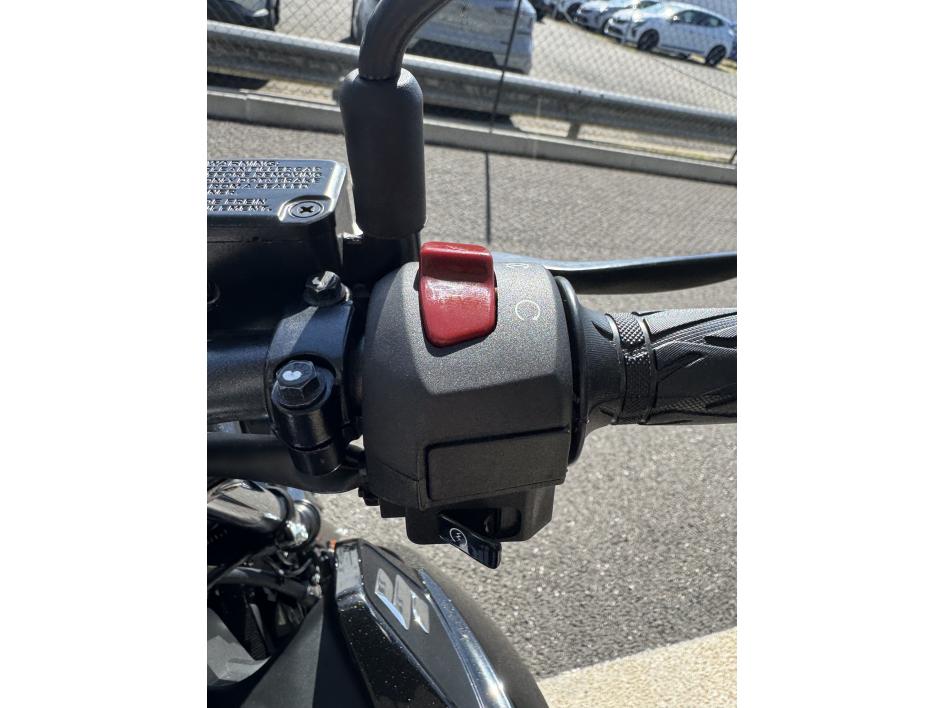 SUZUKI gsx-s 125 pour 95€/ mois sans apport chez Triumph Agen