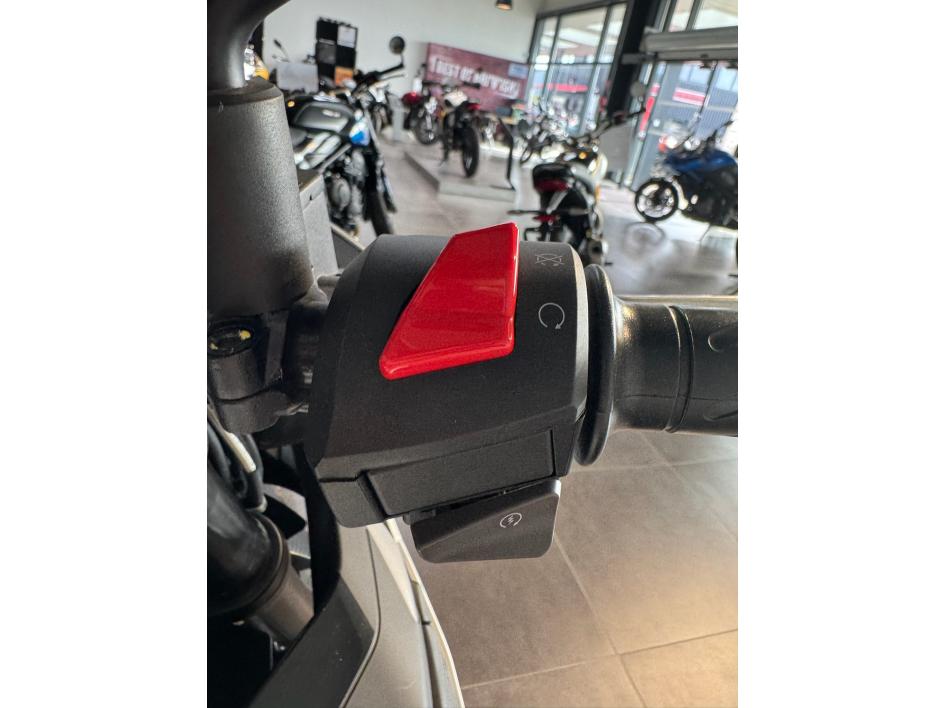 APRILIA TUONO 125 ABS