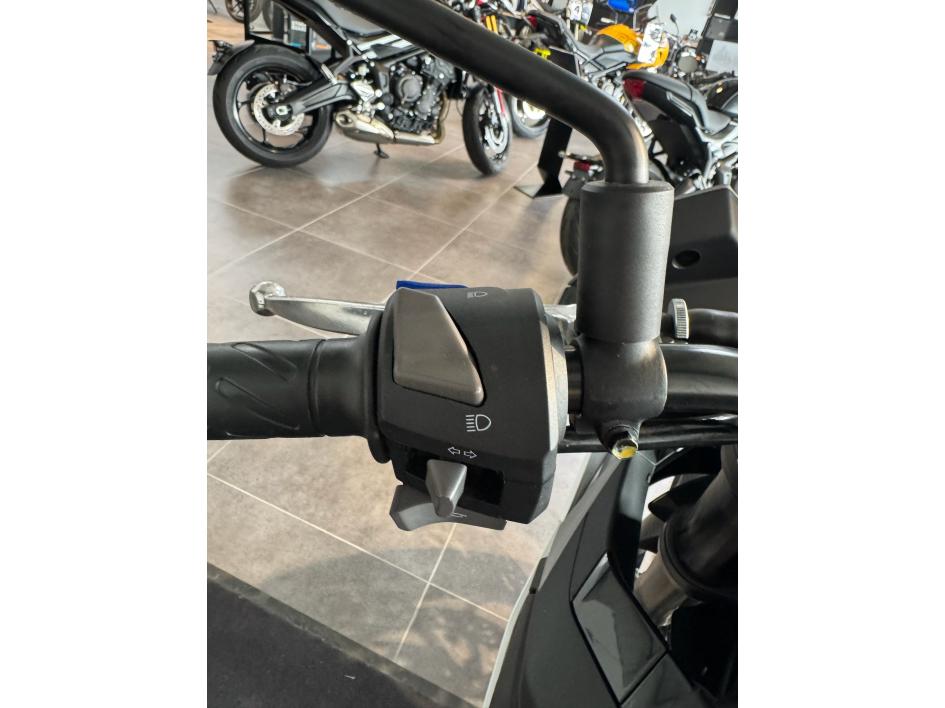 APRILIA TUONO 125 ABS