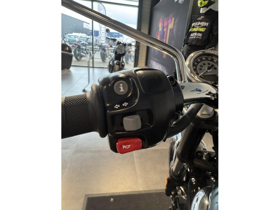 TRIUMPH BONNEVILLE T100 900 pour 207€ mois chez Triumph Agen