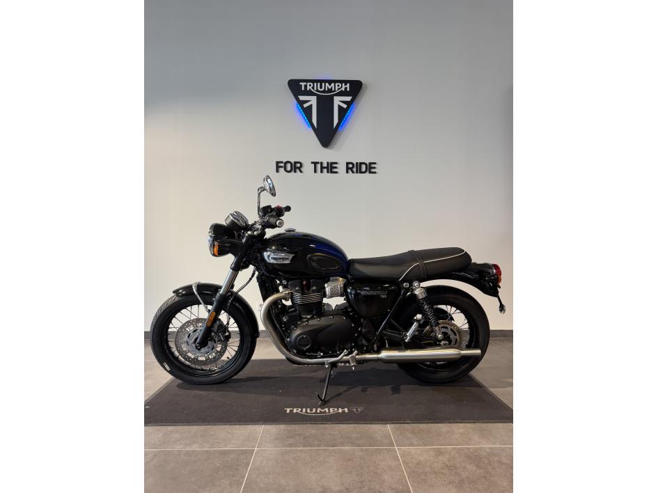 TRIUMPH BONNEVILLE T100 900 pour 207€ mois chez Triumph Agen