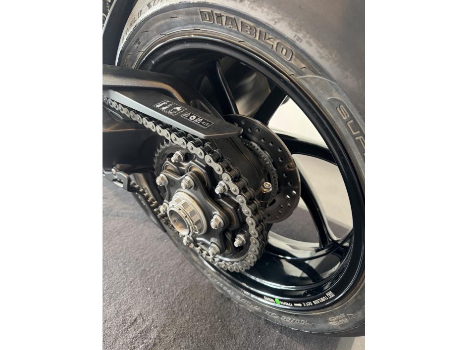 TRIUMPH SPEED TRIPLE 1200 RS POUR 324€/MOIS CHEZ TRIUMPH AGEN