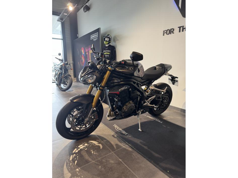 TRIUMPH SPEED TRIPLE 1200 RS POUR 324€/MOIS CHEZ TRIUMPH AGEN