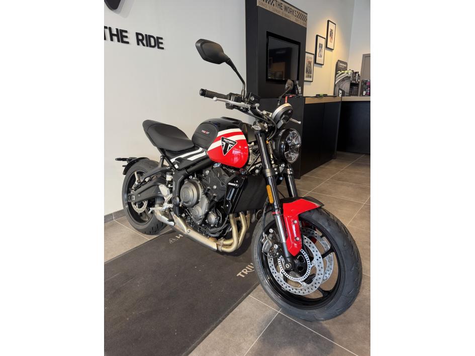 TRIUMPH TRIDENT 660 pour 149€ mois chez Triumph Agen