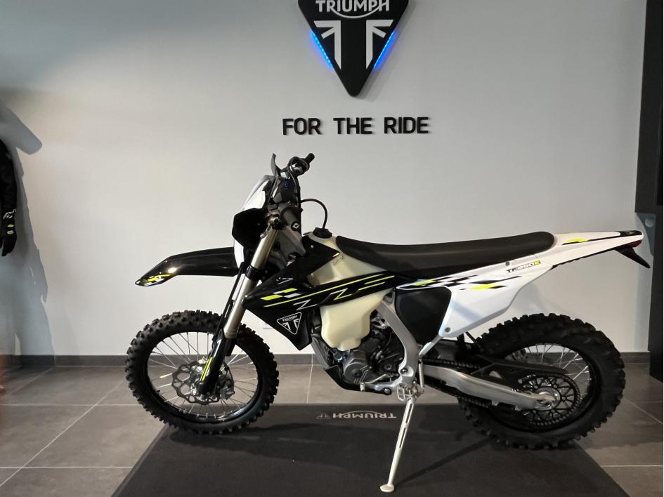 TRIUMPH TF 250 E ENDURO  POUR 187 €/MOIS CHEZ TRIUMPH AGEN 