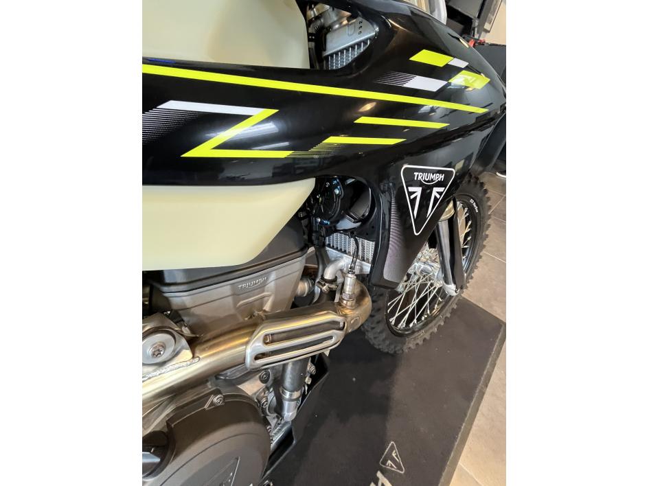 TRIUMPH TF 250 E ENDURO  POUR 187 €/MOIS CHEZ TRIUMPH AGEN 